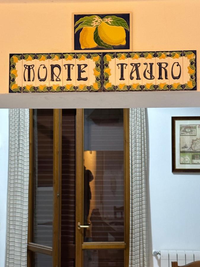 Monte Tauro Apartment Taormina Kültér fotó